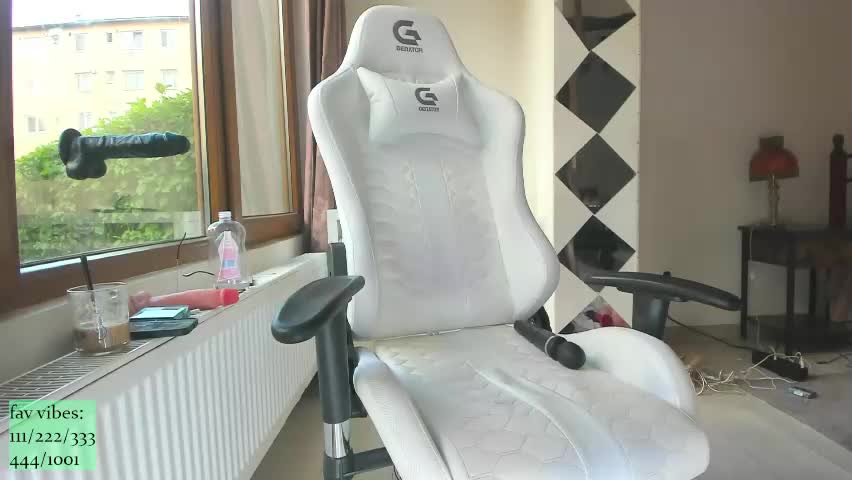 jennywildd Приват Записи 2026-04-23