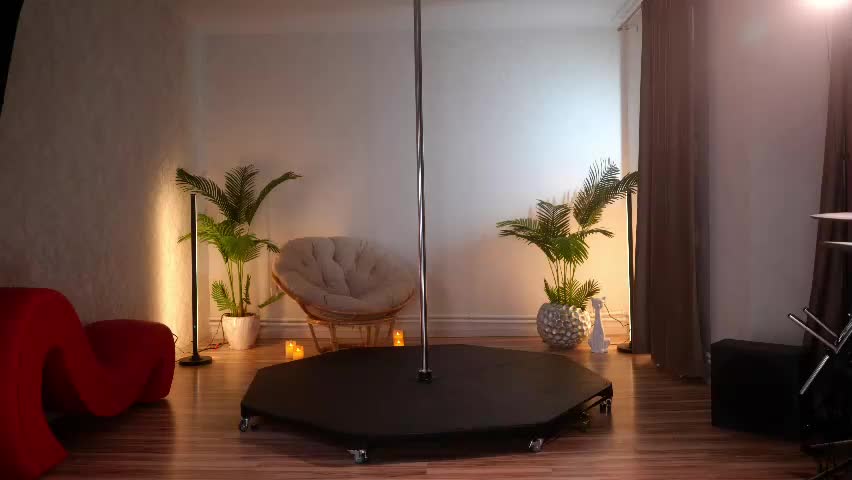 kittycaitlin Приват Записи 2026-04-23