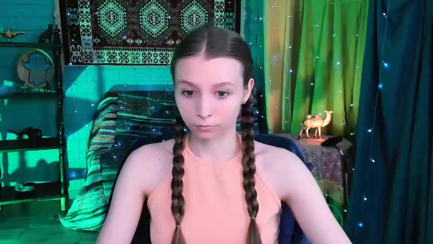 juliedaniel Приват Записи 2026-04-23