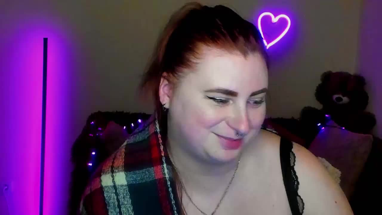 Aliciaredluv Приват Записи 2026-04-29