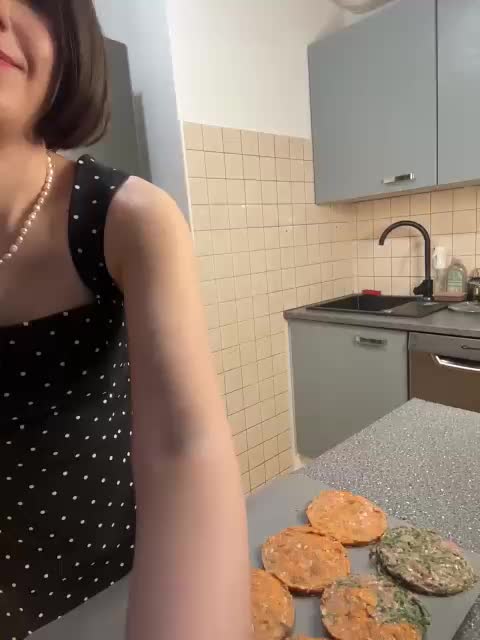 MissEssie Приват Записи 2026-04-30