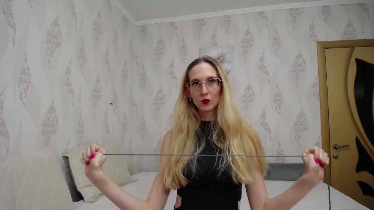 LizzieBrait Приват Записи 2026-05-04