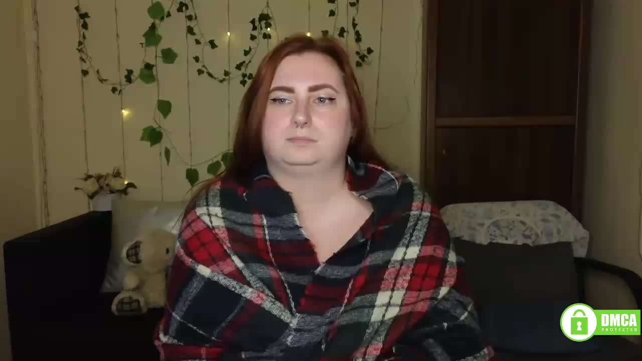 Aliciaredluv Приват Записи 2026-05-06