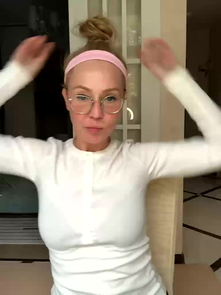 Leeloo_Lee_loo Приват Записи 2026-05-08