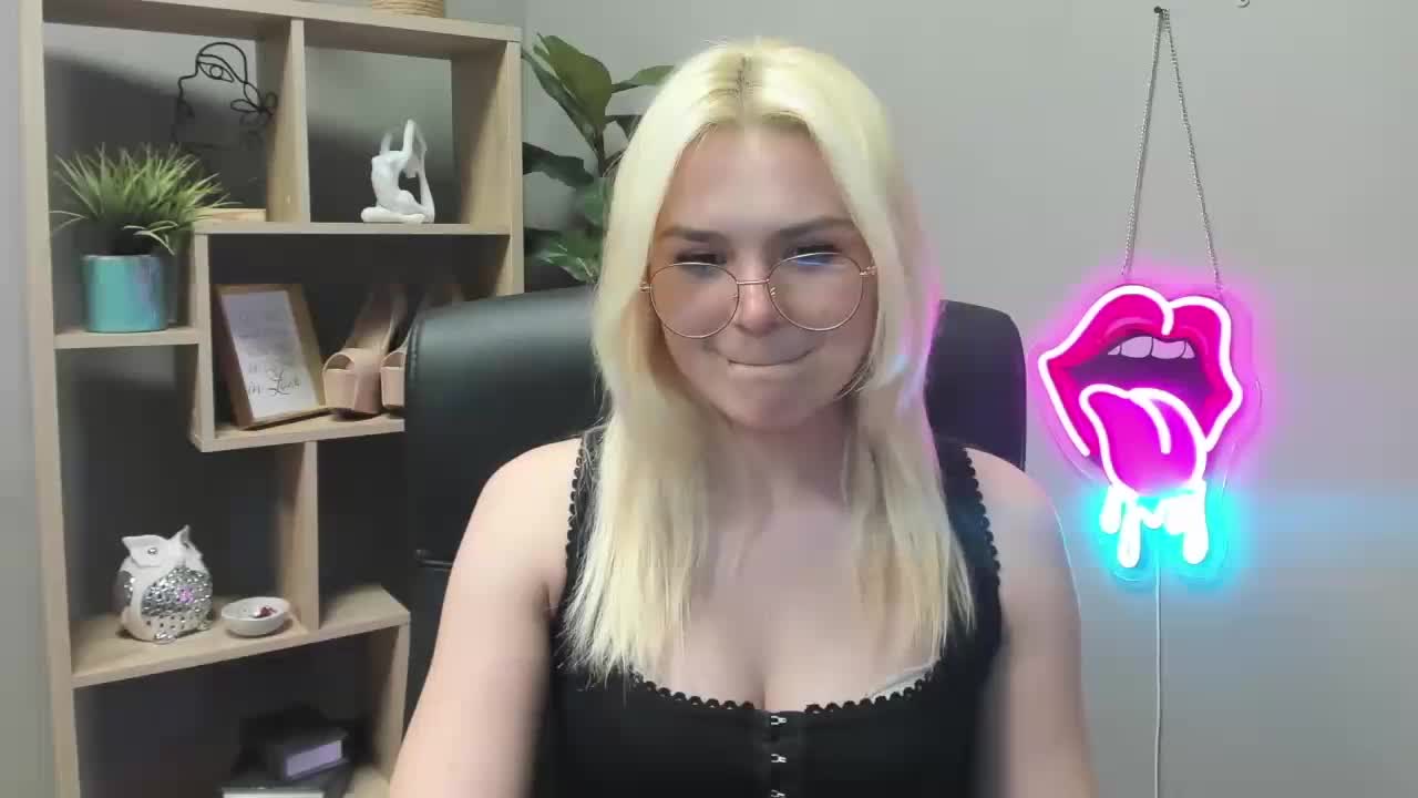 SweetLilyxo Приват Записи 2026-05-09