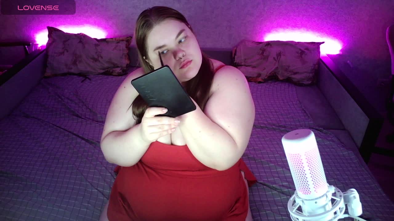 LovelyEmily Приват Записи 2026-05-10