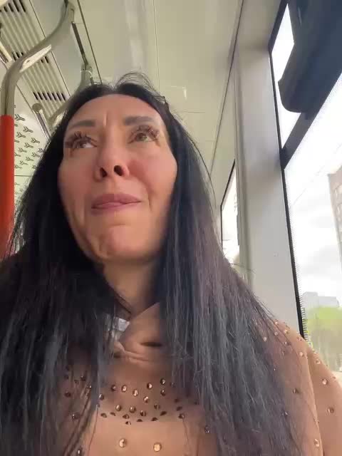 Karolina_Milf Приват Записи 2026-05-10