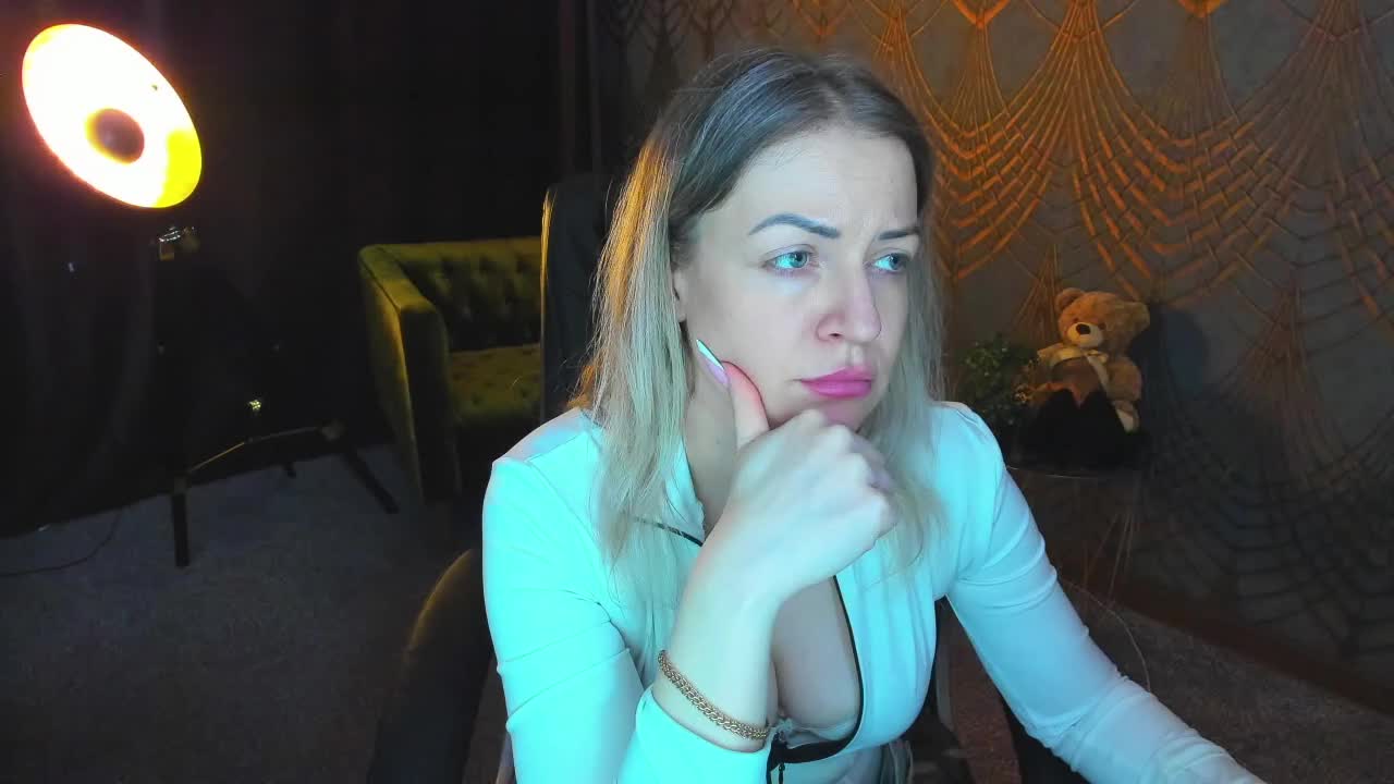 AnnaSnow Приват Записи 2026-05-11