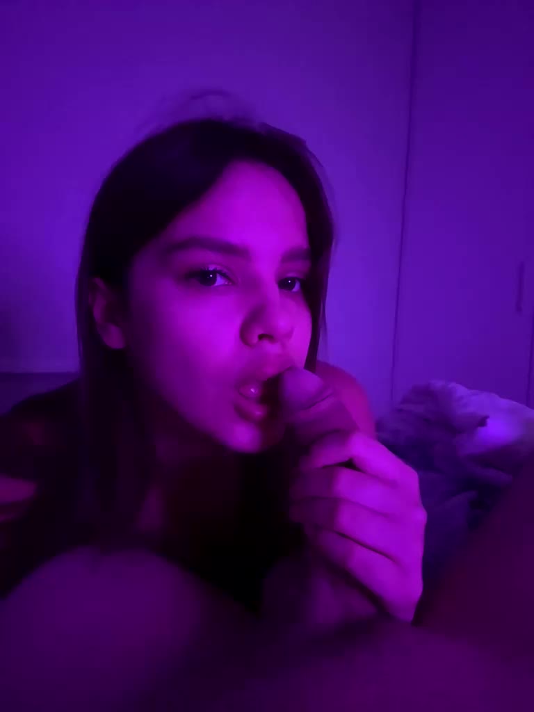 KissKissss Приват Записи 2026-05-11