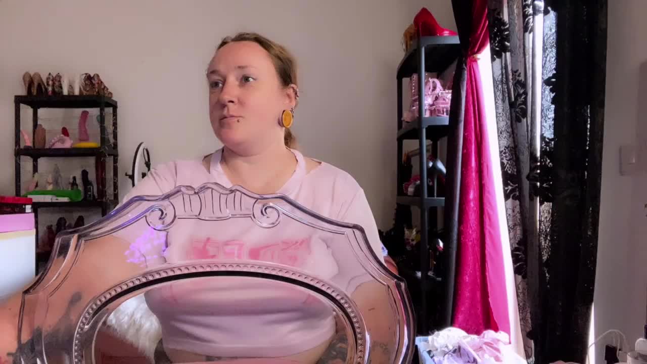 NylonQueen Приват Записи 2026-05-11