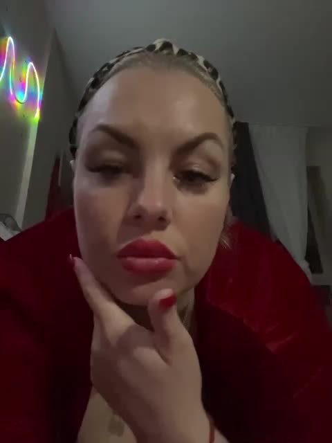 RobinLili Приват Записи 2026-05-12