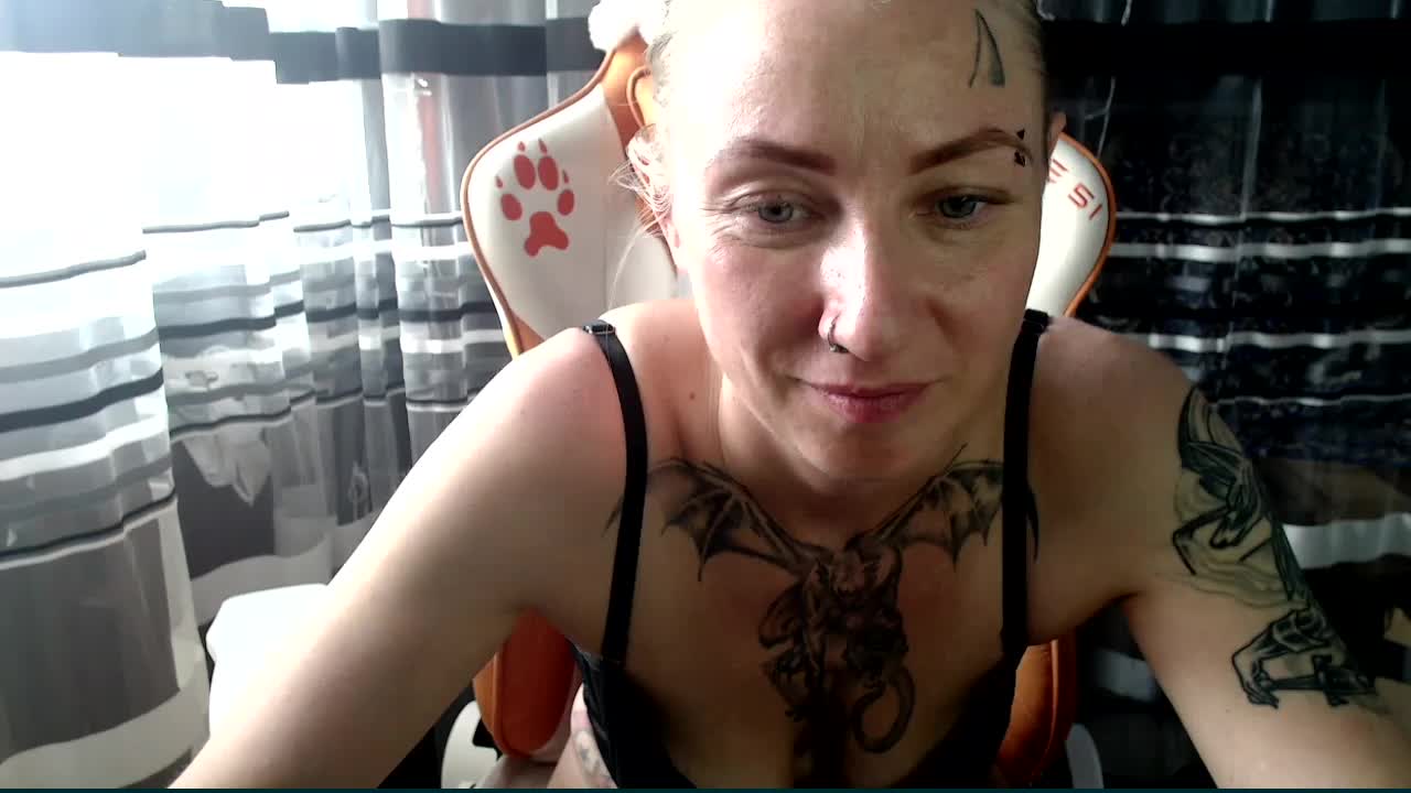 Lollifoxy Приват Записи 2026-05-13
