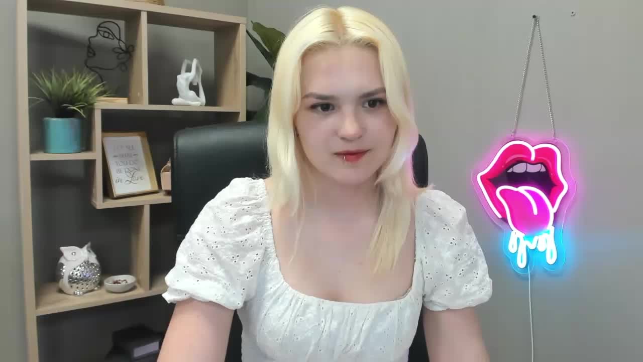 SweetLilyxo Приват Записи 2026-05-13