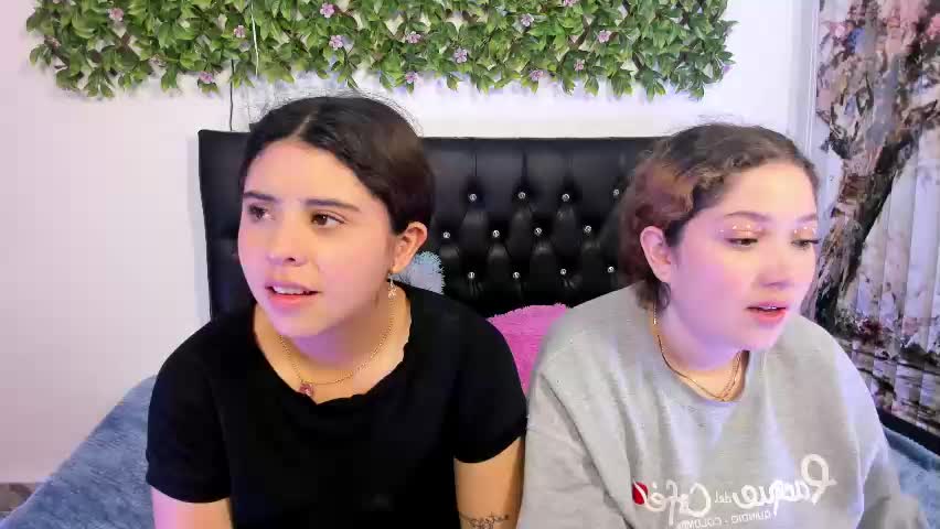 zoe_and_valeria Приват Записи 2026-05-15