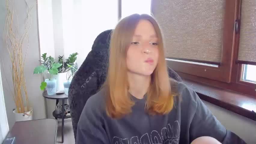 mollydangerous Приват Записи 2026-05-15
