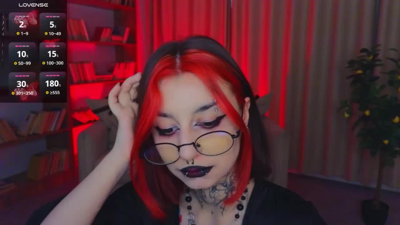 MistressMarcelline Приват Записи 2026-05-15