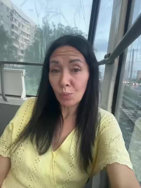 Karolina_Milf Приват Записи 2026-05-17