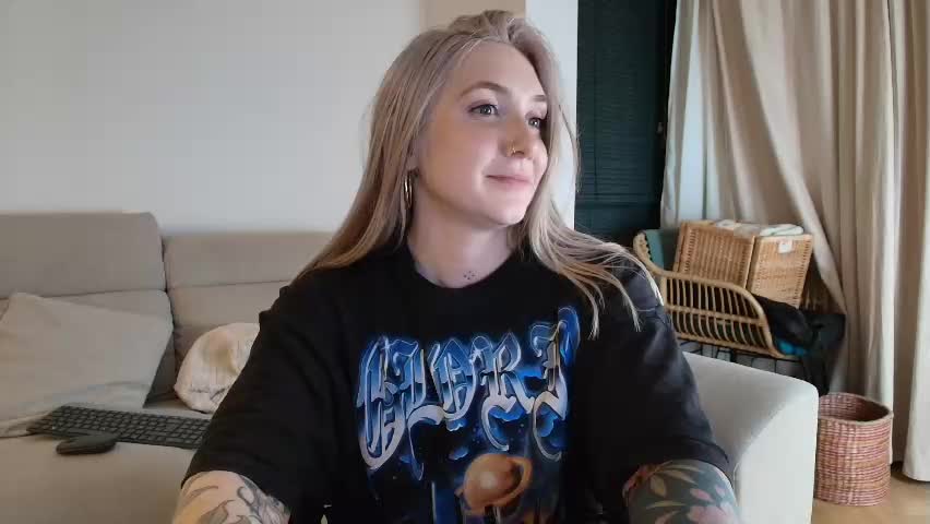 tattoobbgirl Приват Записи 2026-05-17