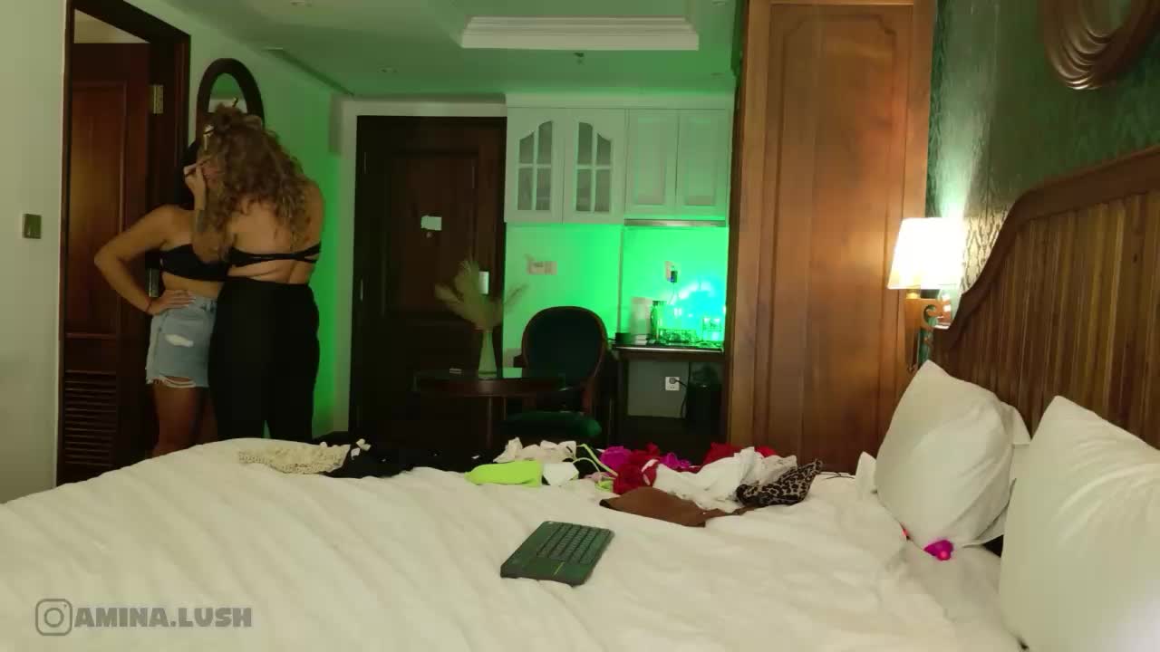 Amina-and-Nessy Приват Записи 2026-05-18