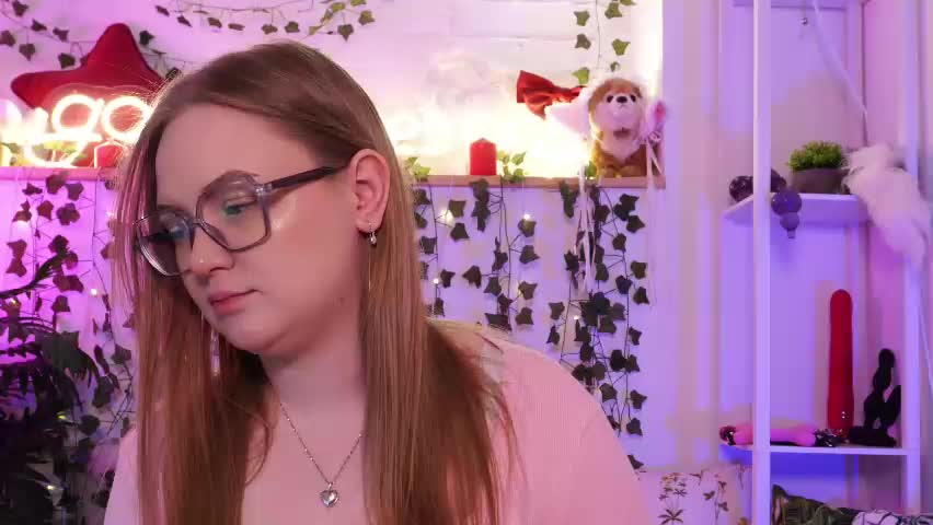 monicaasis Приват Записи 2026-05-18