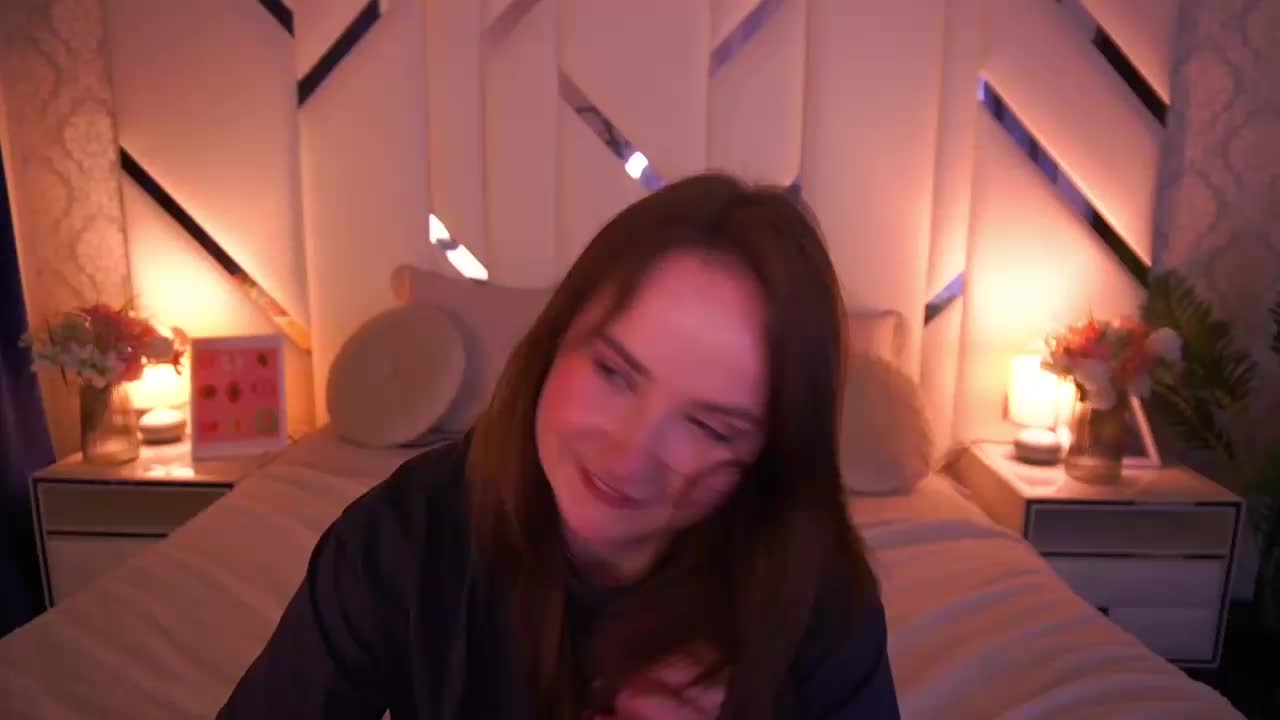 SofieBloom Приват Записи 2026-05-18