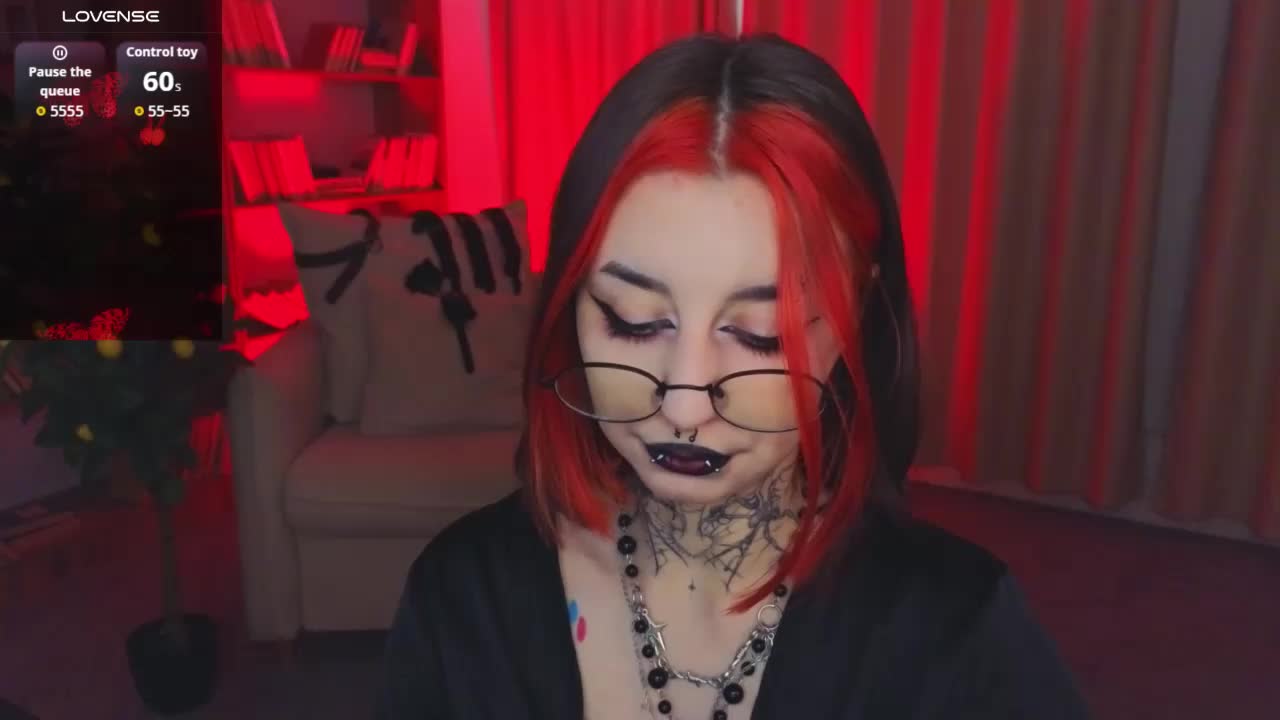 MistressMarcelline Приват Записи 2026-05-18
