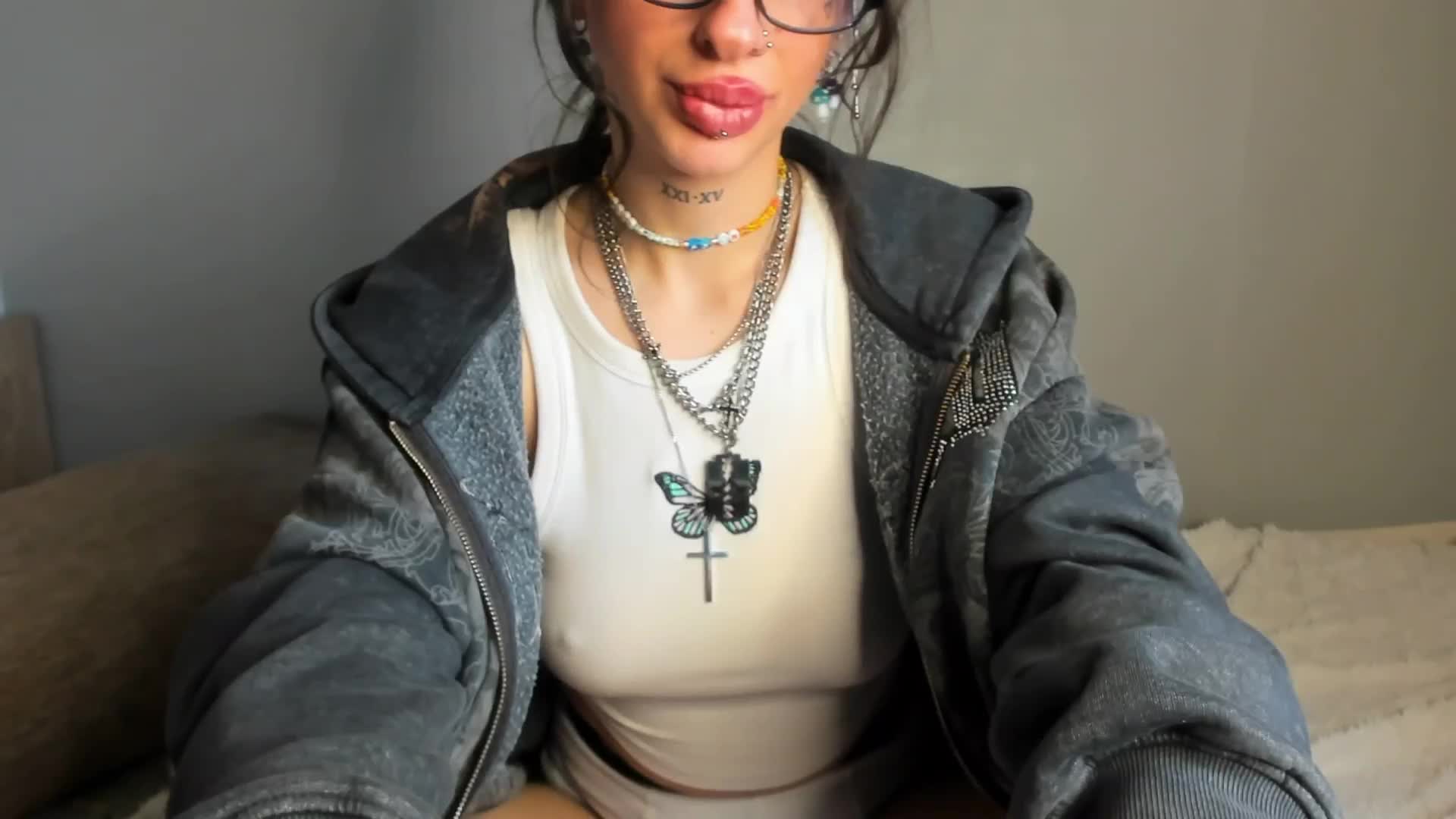 uwu-Monica Приват Записи 2026-05-19