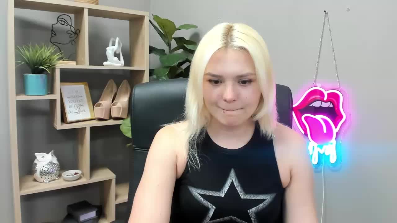 SweetLilyxo Приват Записи 2026-05-20