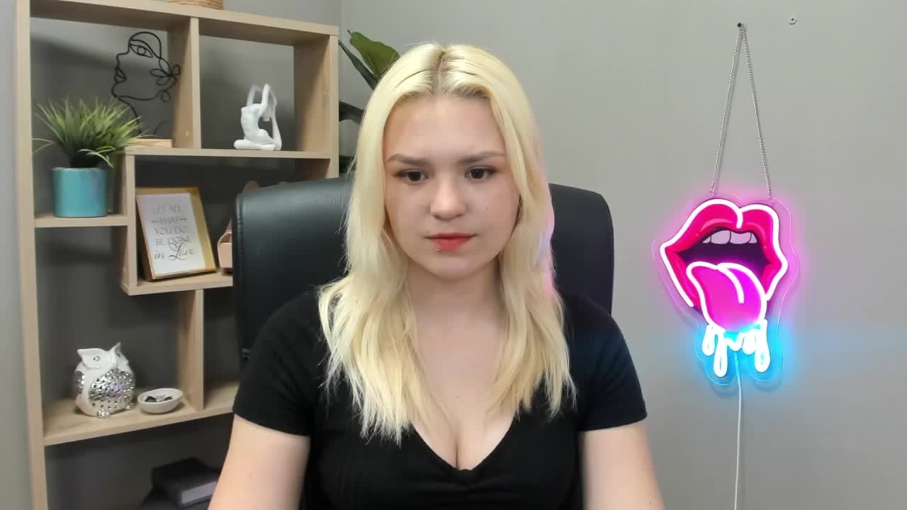 SweetLilyxo Приват Записи 2026-05-22