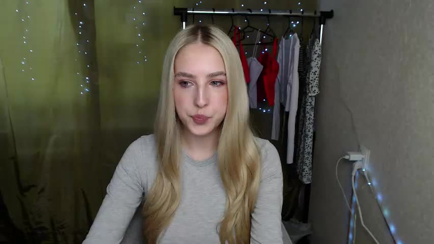 sweet_amelia03 Приват Записи 2026-05-22