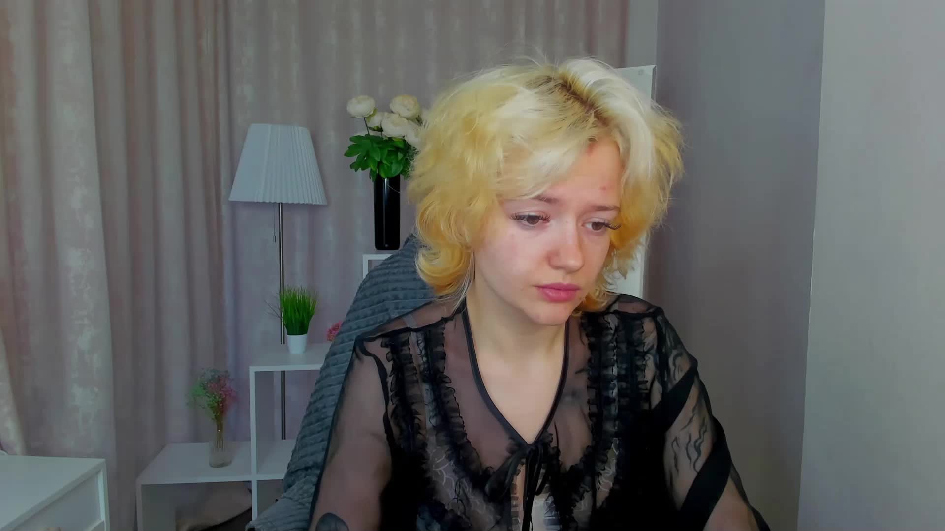 LunaaBee Приват Записи 2026-05-24