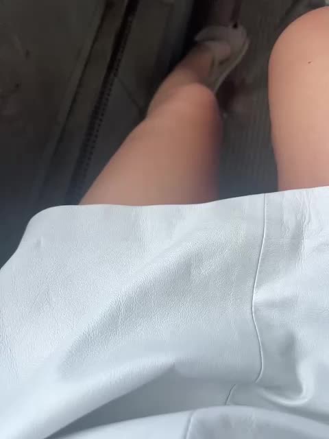 Karolina_Milf Приват Записи 2026-05-31