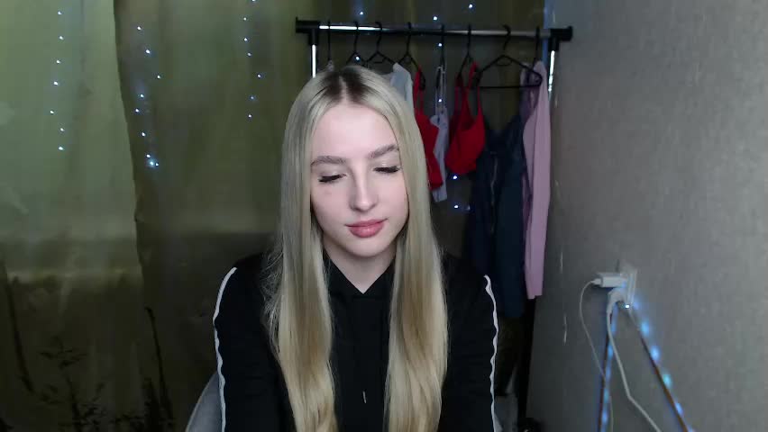 sweet_amelia03 Приват Записи 2026-06-01