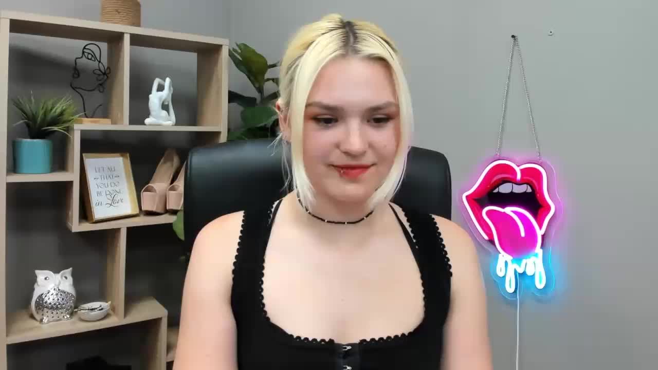 SweetLilyxo Приват Записи 2026-06-03