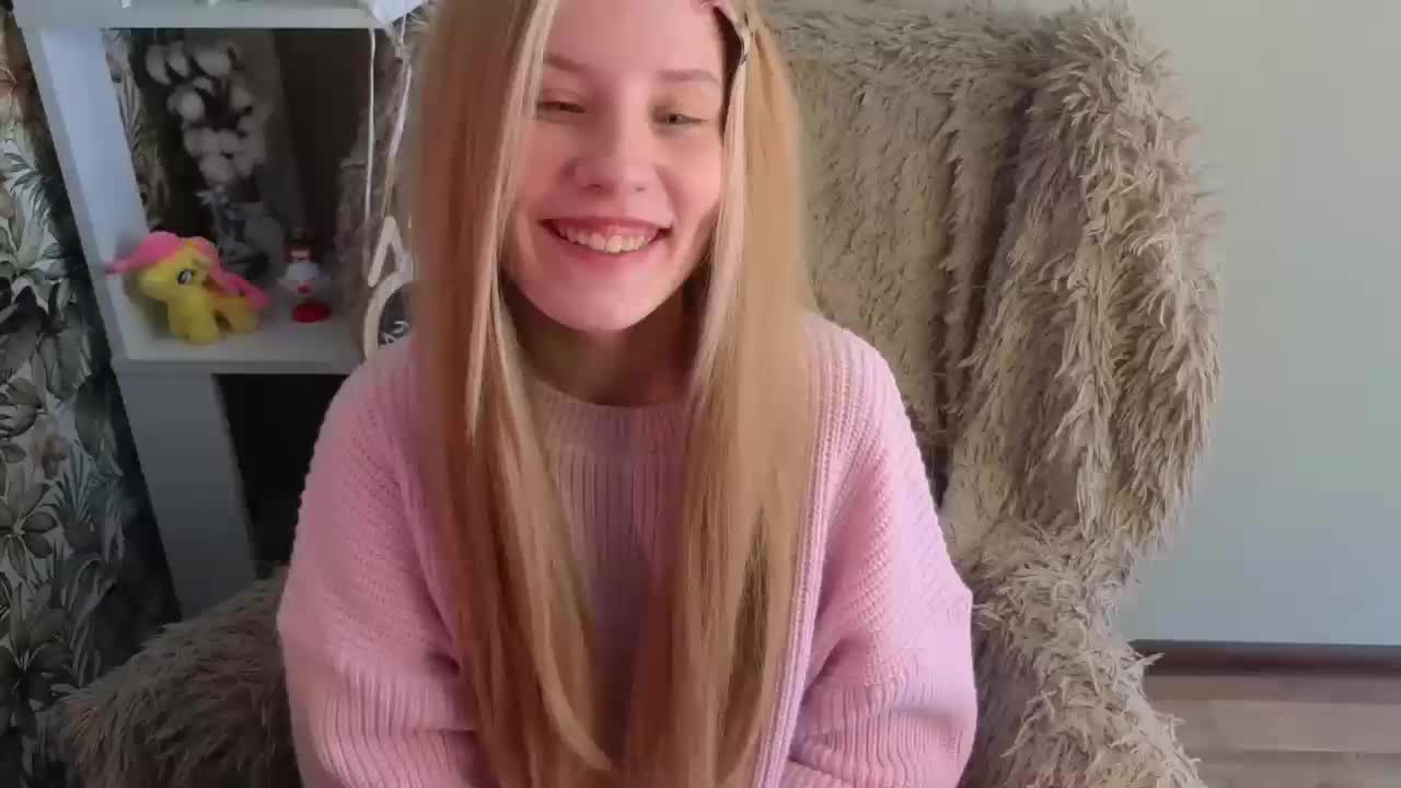 plushsara Приват Записи 2026-06-03