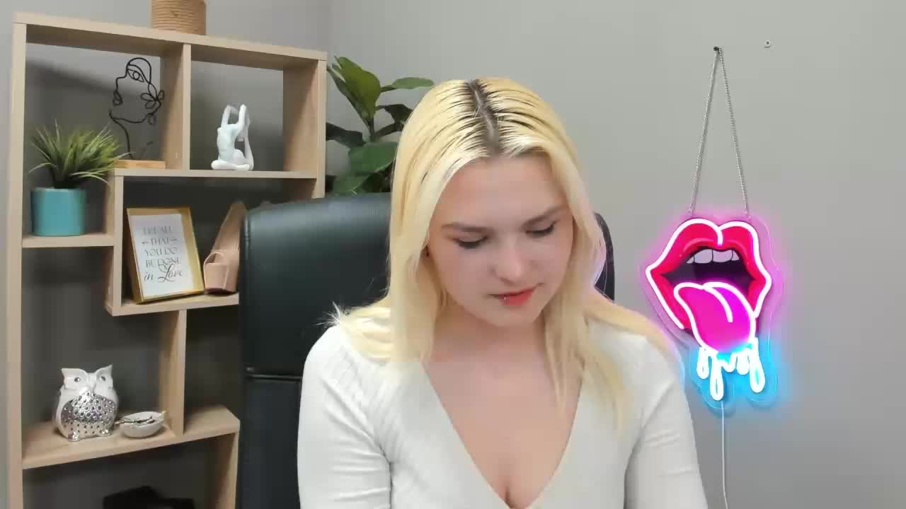 SweetLilyxo Приват Записи 2026-06-04
