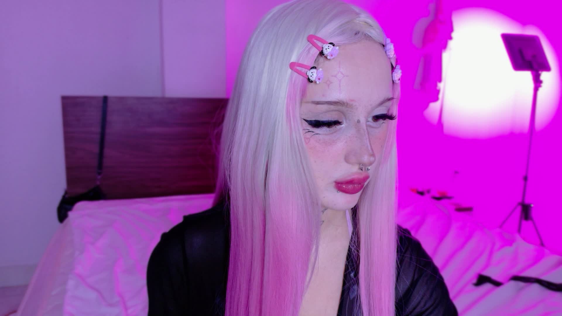 lolykari Приват Записи 2026-06-05