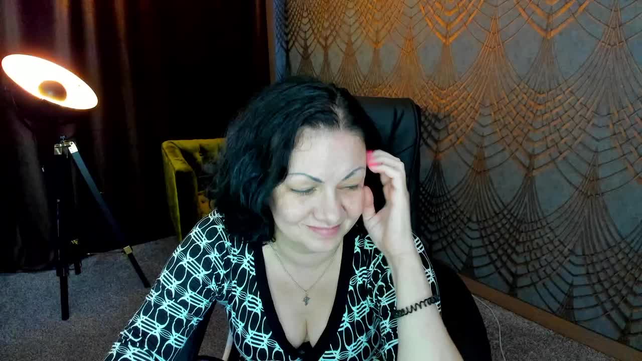 IrissMoon Приват Записи 2026-06-09