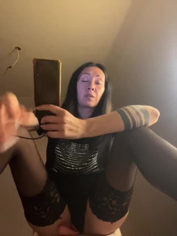 Karolina_Milf Приват Записи 2026-06-09