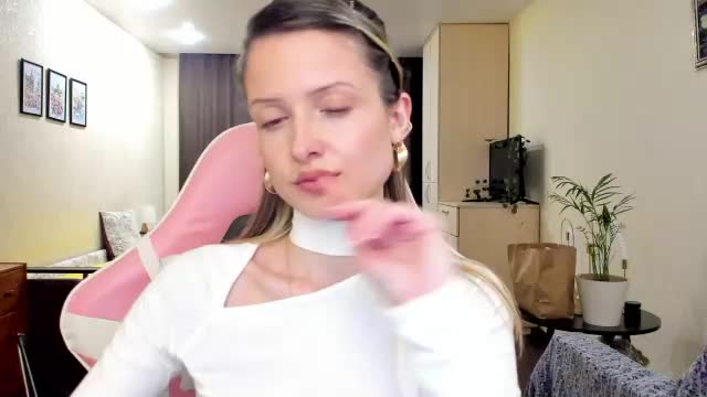 julie_flores Приват Записи 2026-06-10