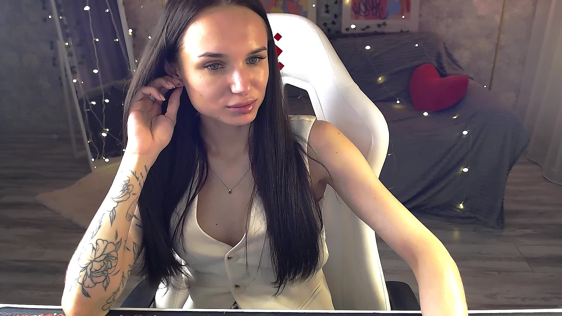 NicoleMerz Приват Записи 2026-06-13