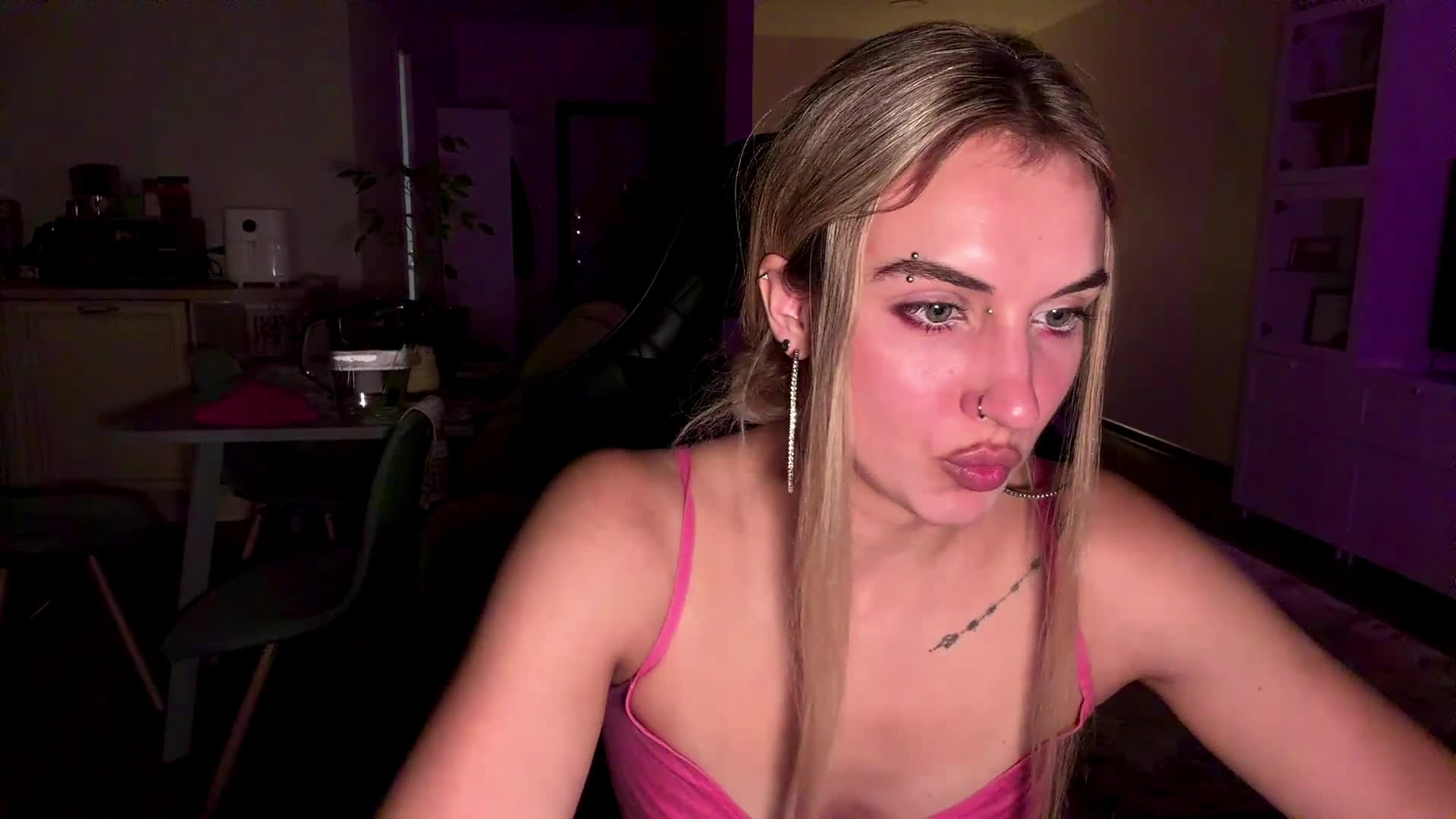 MissyKissy Приват Записи 2026-06-14