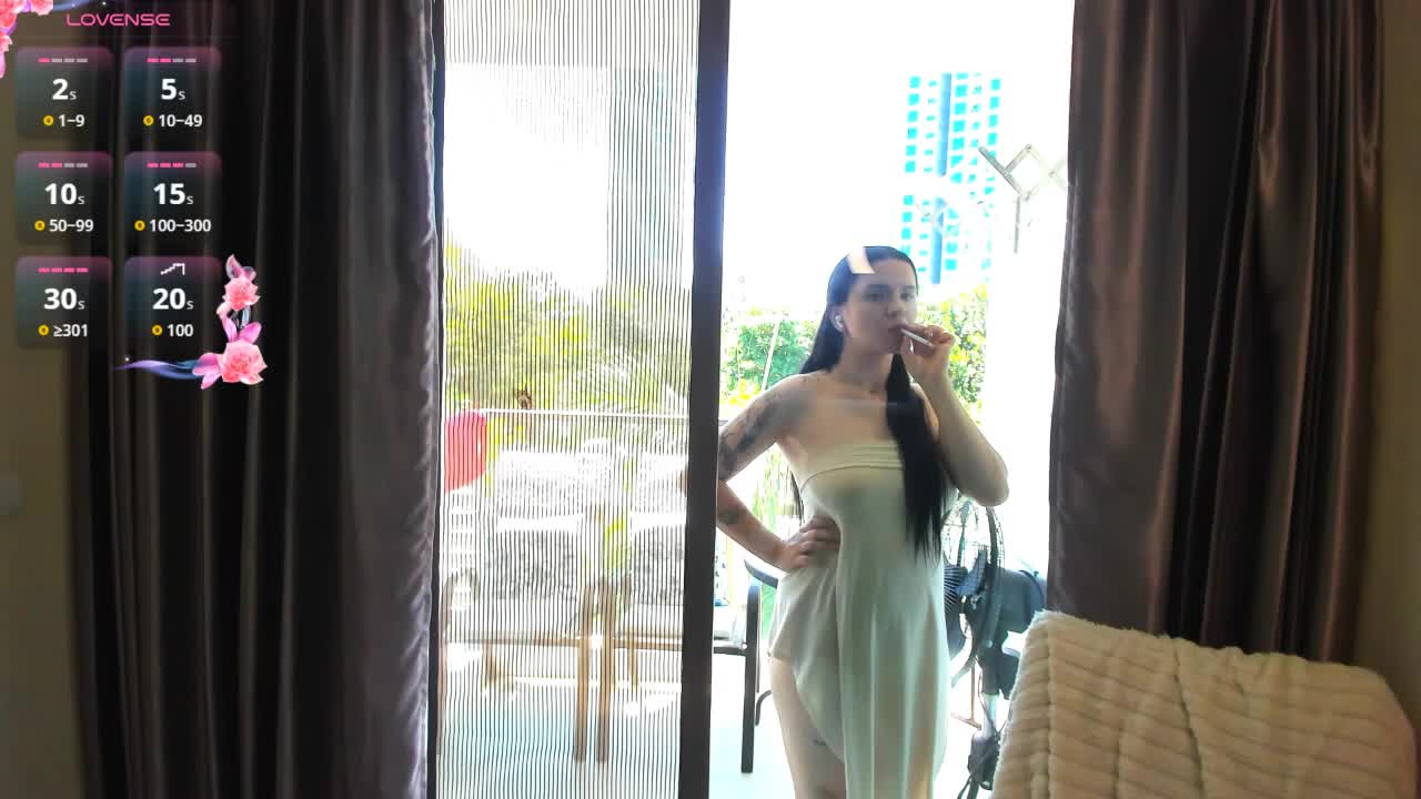 evelyne-xx Приват Записи 2026-06-15