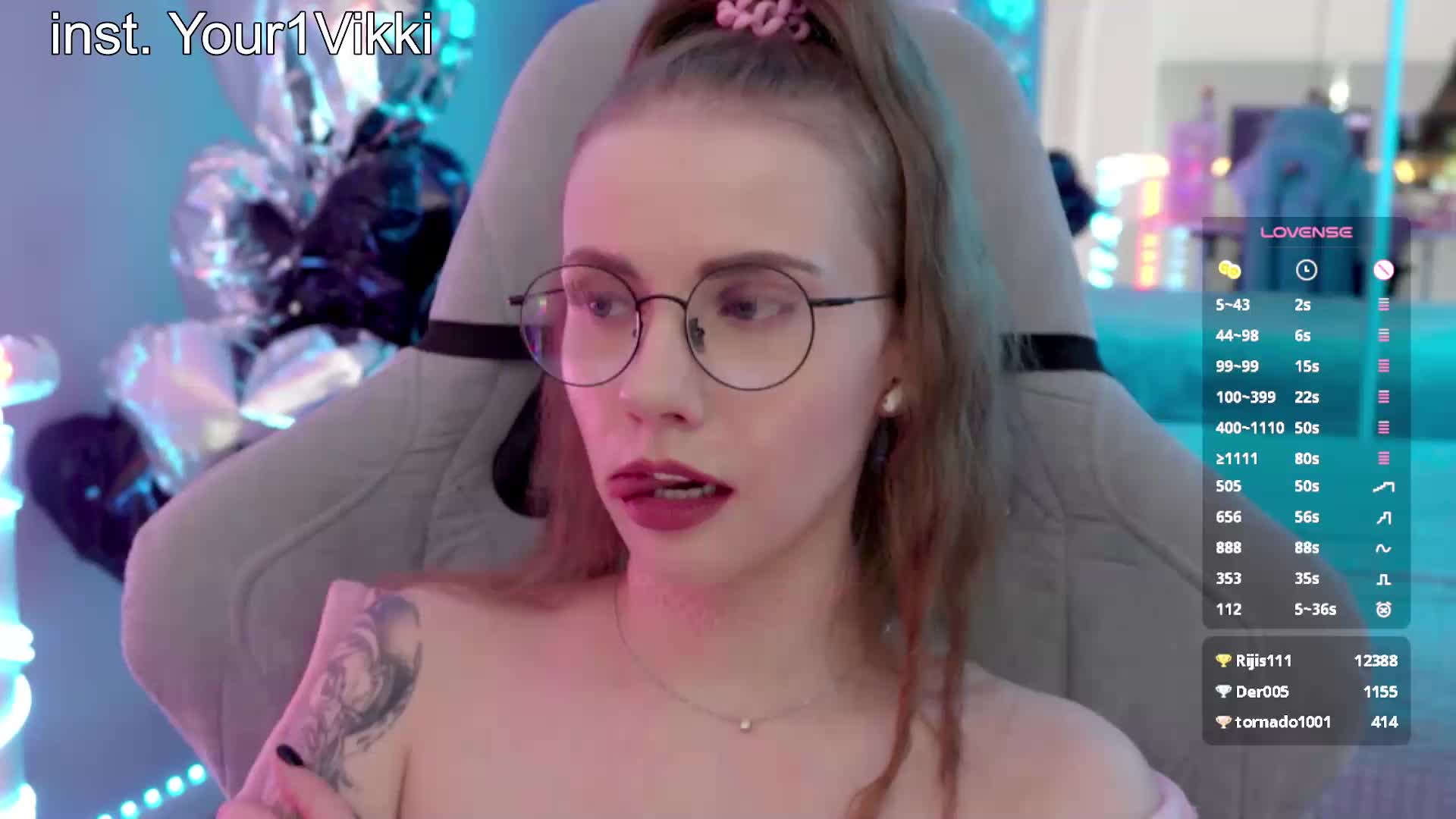 VikkiExtraCheese Приват Записи 2026-06-18