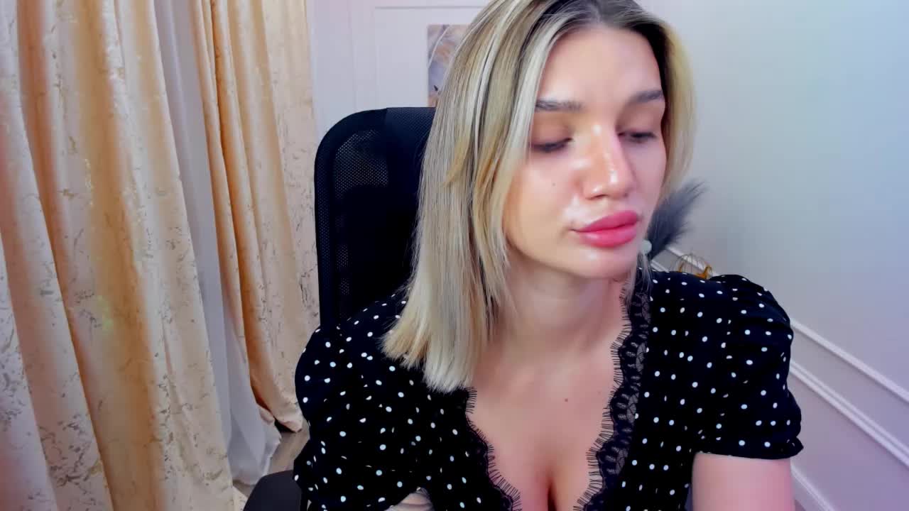 SelenaMoonlight Приват Записи 2026-06-19
