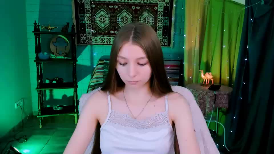 juliedaniel Приват Записи 2026-06-24