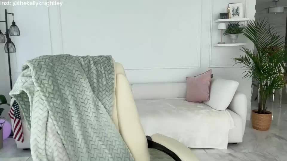 ohbabykelly Приват Записи 2026-07-14