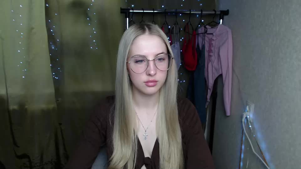 sweet_amelia03 Приват Записи 2026-07-14