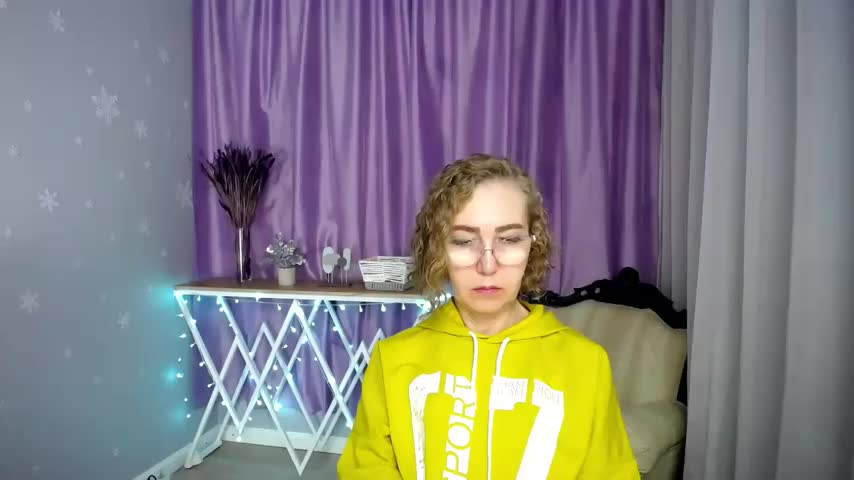 queen_a_n_i Приват Записи 2026-07-15