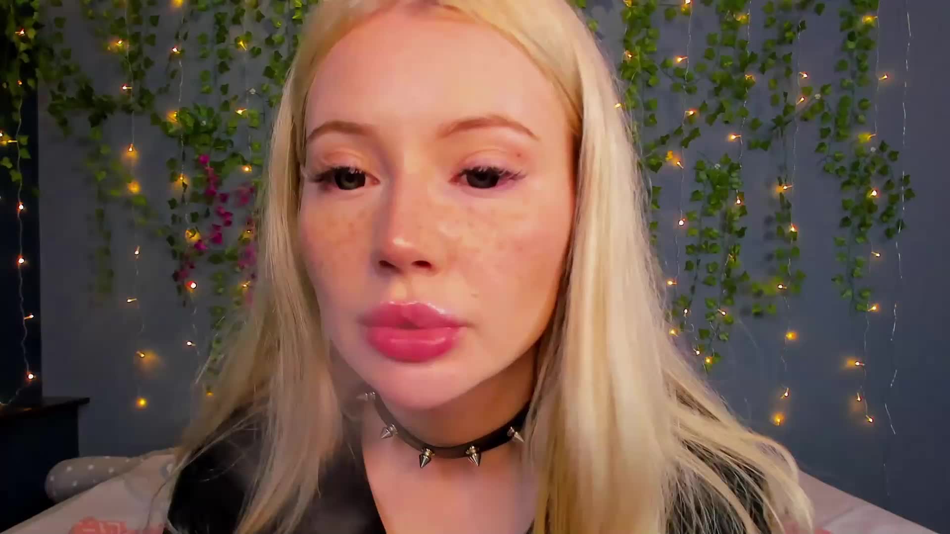 LillieBerry Приват Записи 2026-07-15